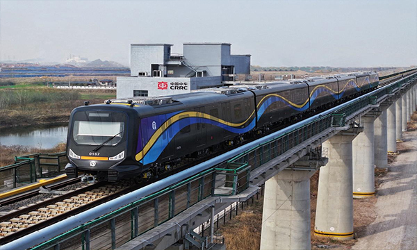 全球首列商用碳纤维地铁列车问世